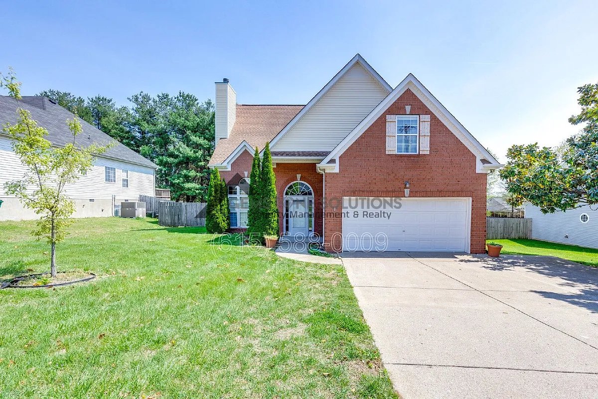 Photo 1 of 44 - 2104 Loudenslager Dr - Thompsons Station, TN Primary Photo - 2104 Loudenslager Dr