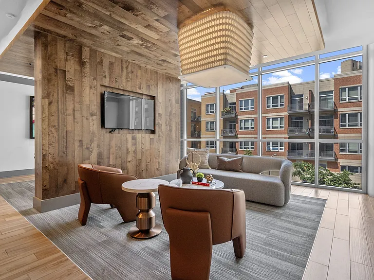 Business Center at The Elle Apartments in Chicago, IL 60605