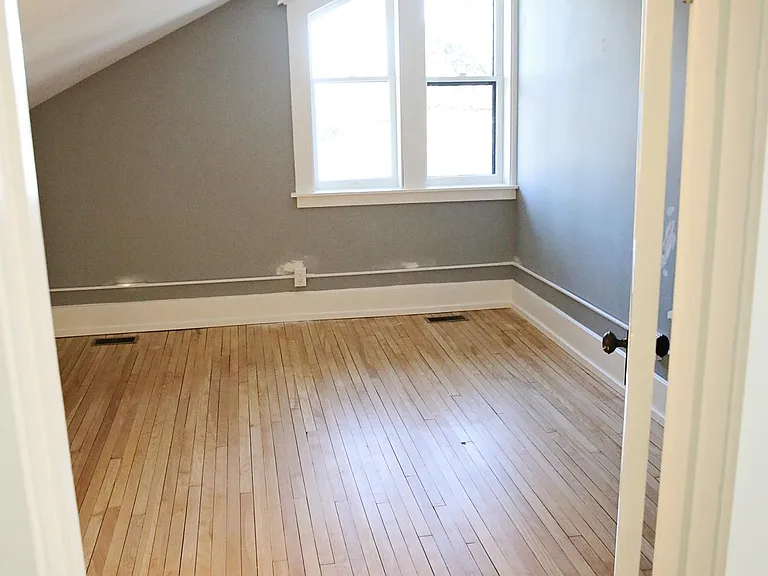 4020 Ingersoll Ave — Photo 18