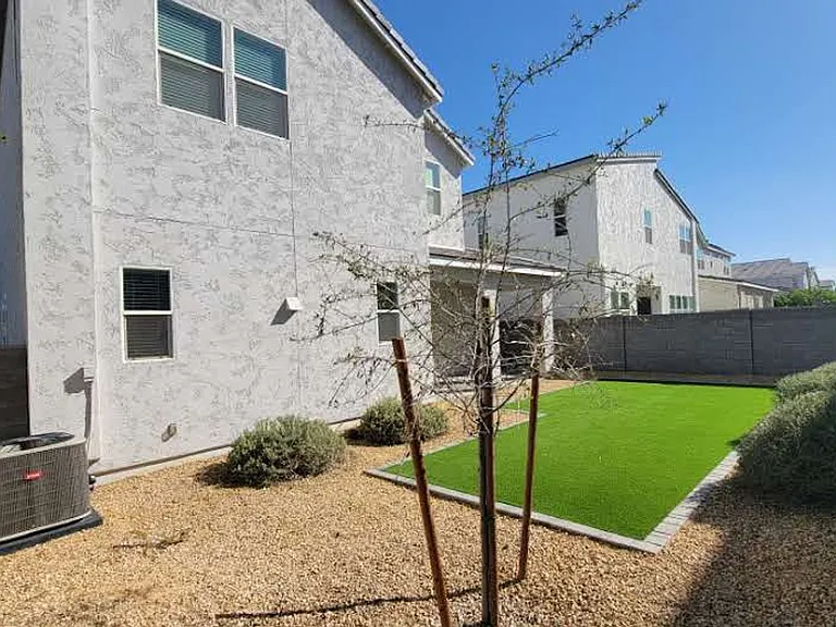 15733 W Polk St — Photo 31