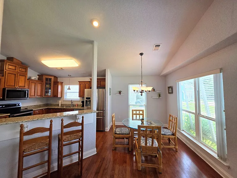 949 Osprey Ct — Photo 9