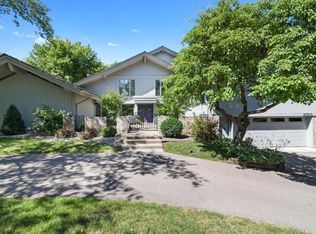 9700 Oak Ridge Trl, Minnetonka, MN 55305
