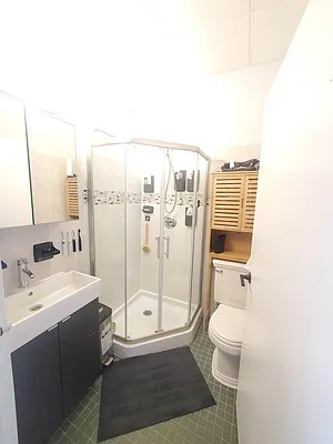 Rented by Smart NY Realty LLC | media 7