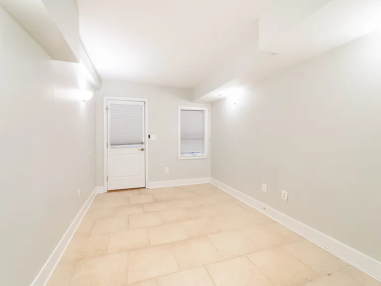 1361-1361B Perry Pl NW — Photo 9