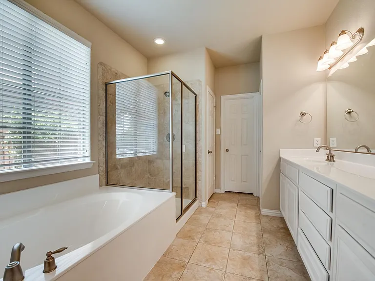 6072 Wallis Dr — Photo 22