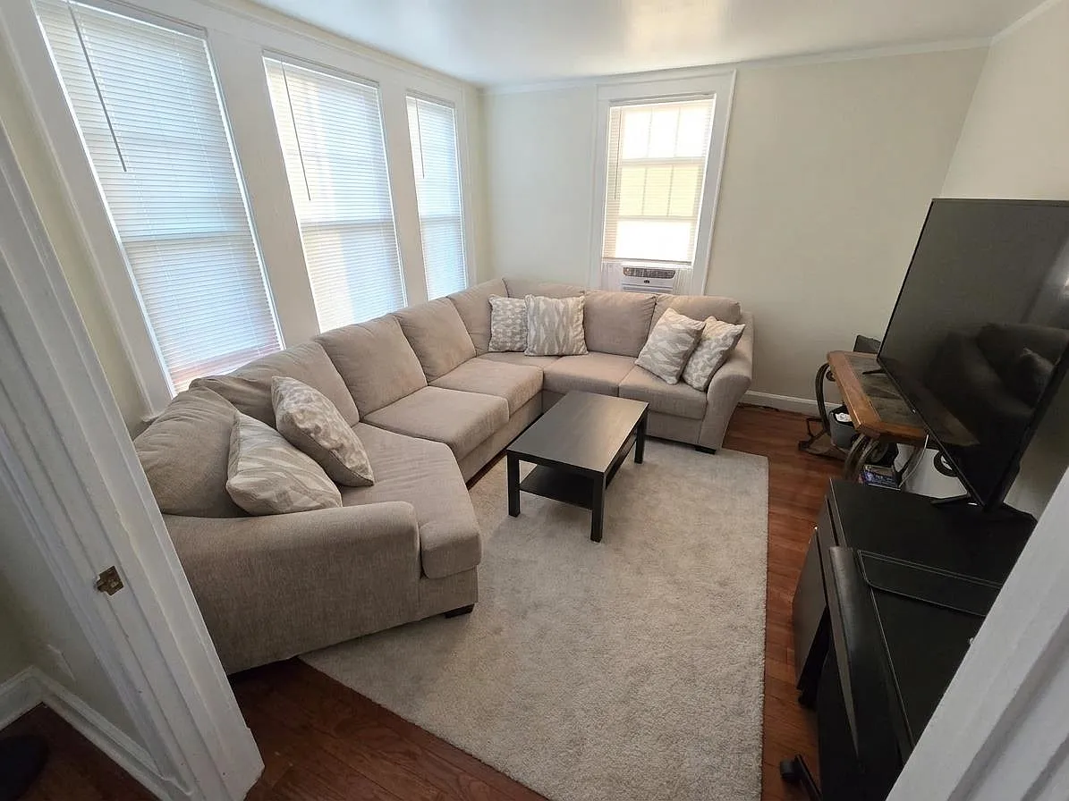 505 Hoboken Rd — Photo 3