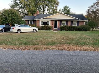 5231 Pineland Ct, North Chesterfield, VA 23234