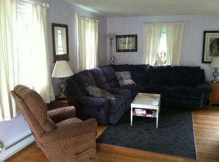 21 Willard St, Old Saybrook, CT 06475