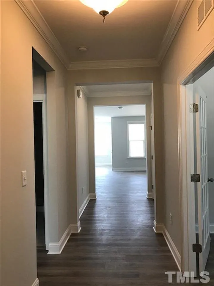 4 bed, 3.0 bath, 2780 sqft, $2,850 — Photo 2
