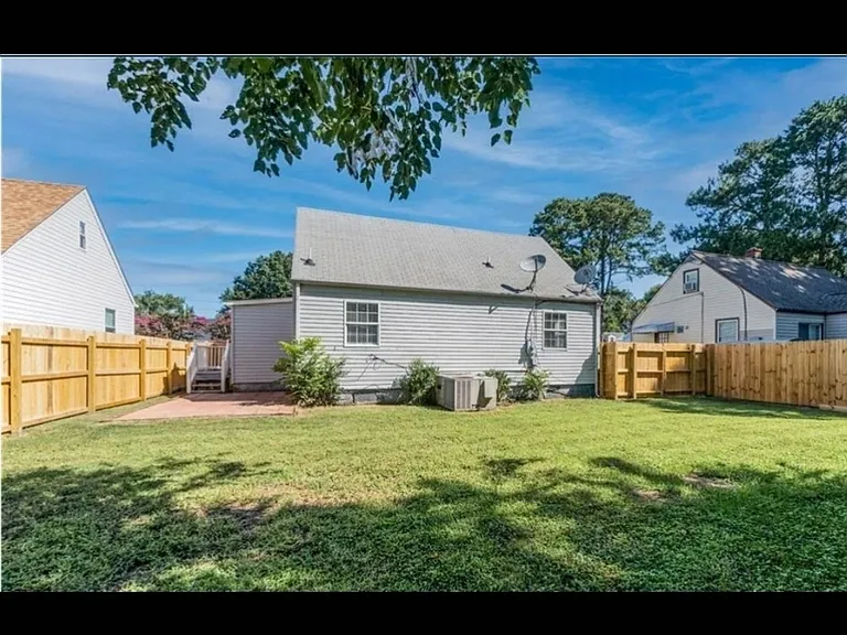 3209 Dartmouth St — Photo 14