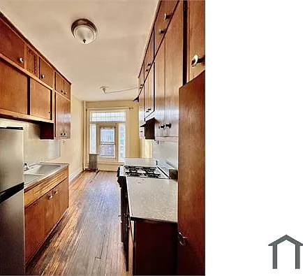 2 bed, $3,058 — Photo 1