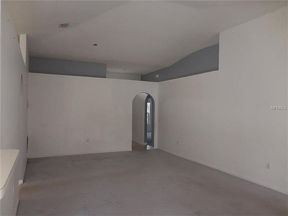 3rd image of 10263 Laxton St