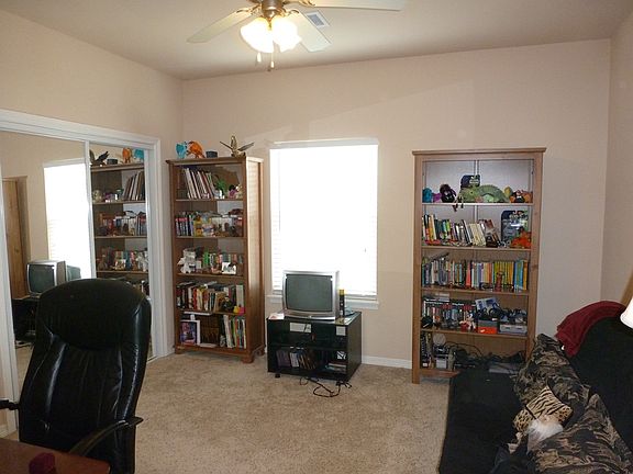 3rd image of 305 Holleman Dr #505