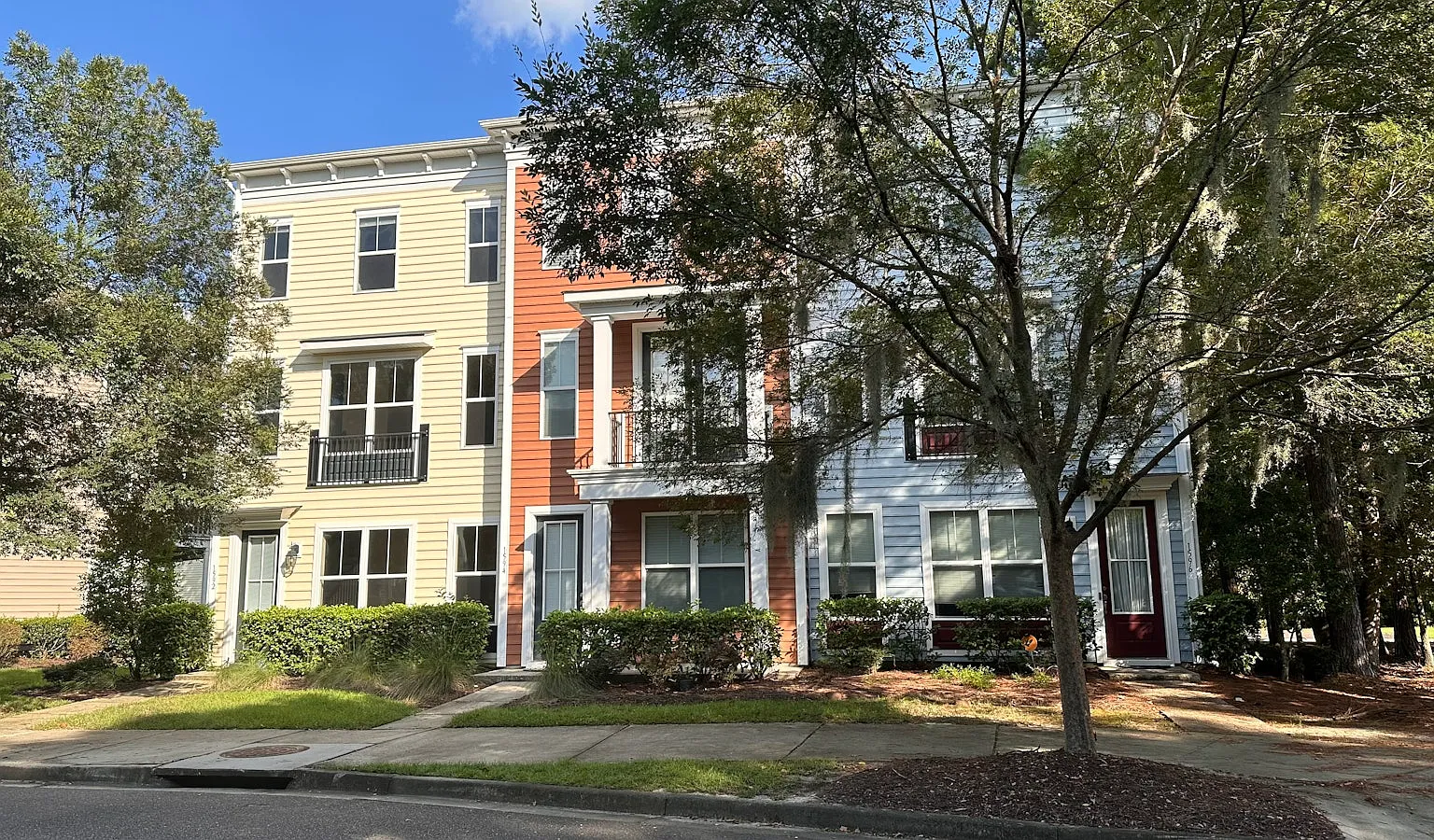 1592 Bluewater Way — Photo 3