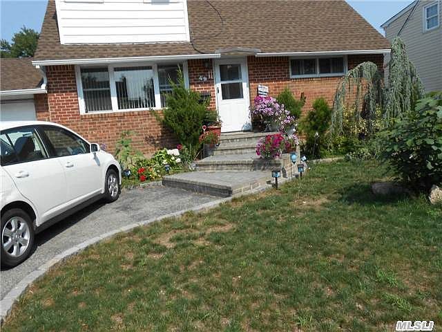1st image of 49 Cliff Dr