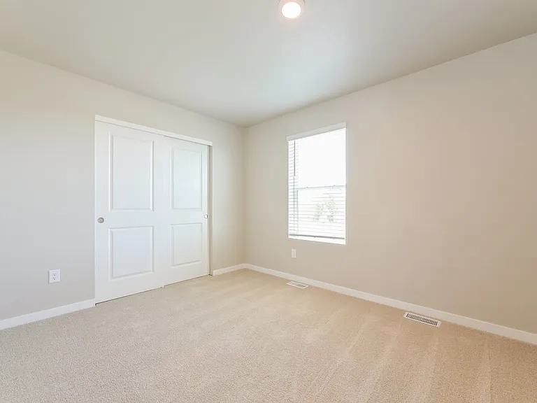 2140 Christina St — Photo 14
