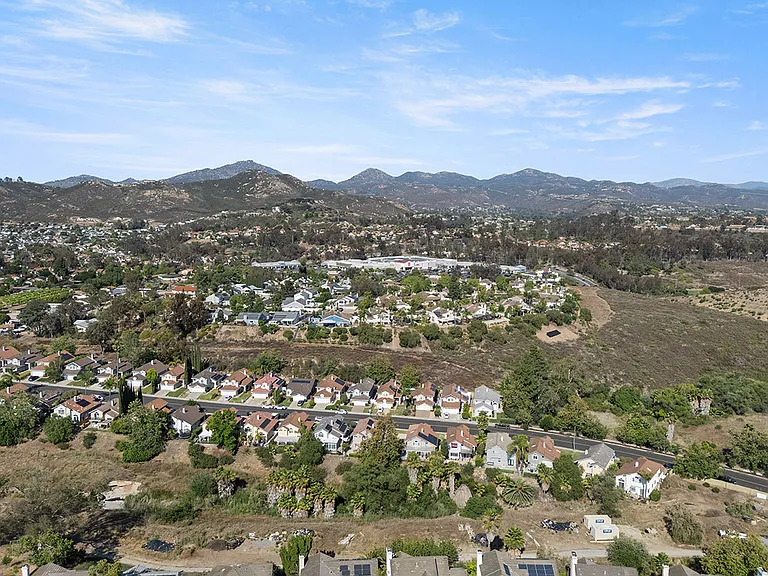 14624 Carmel Ridge Rd — Photo 55