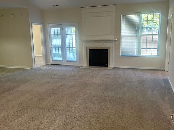 2nd image of 137 Bellemere Pl