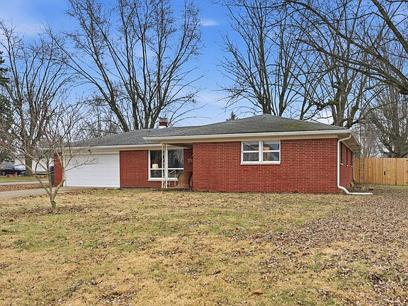 2nd image of 409 E Maple St