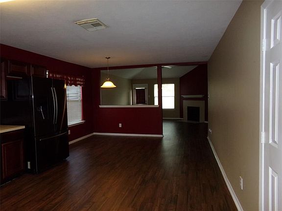 5th image of 8570 Chaletford Dr