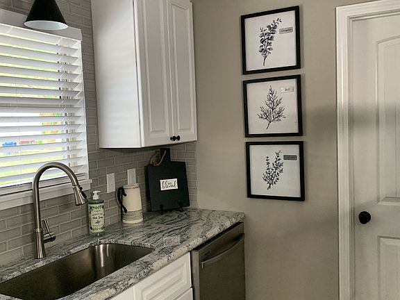 5th image of 621 San Jacinto Cir