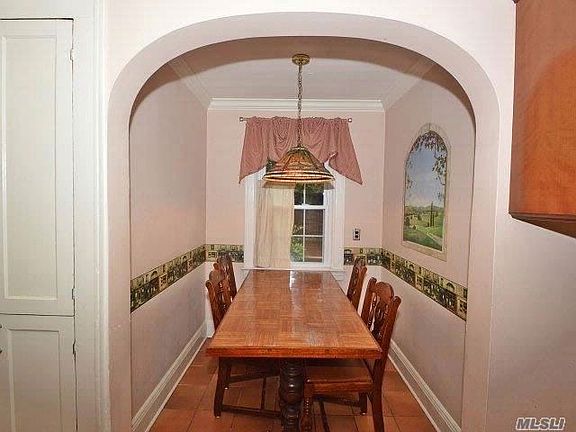 5th image of 24 Darina Ct