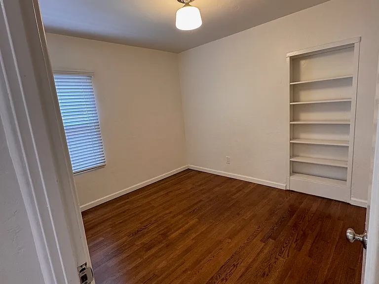 1024 Oliver Ave — Photo 17