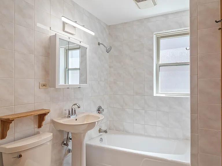 4912 W Cornelia Ave #1 — Photo 8