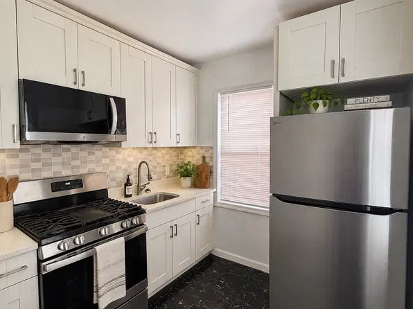 (undisclosed Address), Jamaica, NY 11433