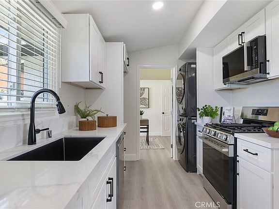 4th image of 2037 W Arbor Way