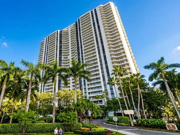 21055 Yacht Club Dr, Aventura, FL