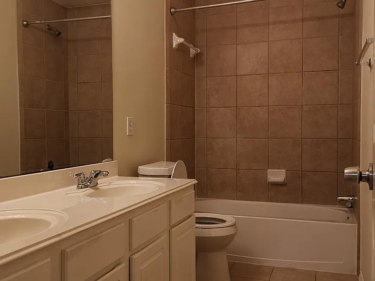 2722 Harte Ct — Photo 36