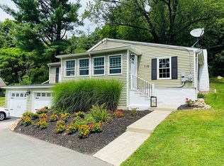 119 Asbury Broadway Rd, Asbury, NJ 08802