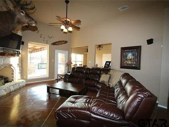 4th image of 222 Rs Cres #3390