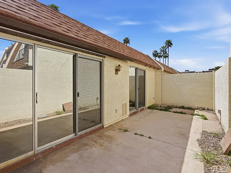 1924 E Duke Dr — Photo 29