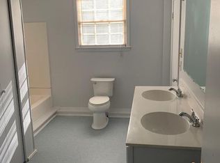 104 Old Georgia Rd, Simpsonville, SC 29681