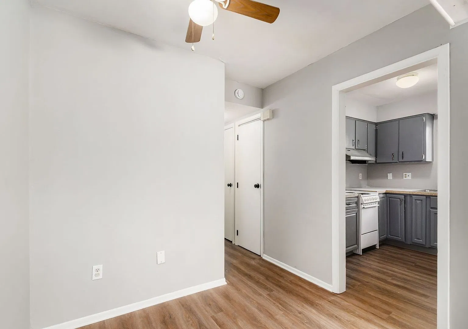 2888 Cleveland Ave — Photo 4