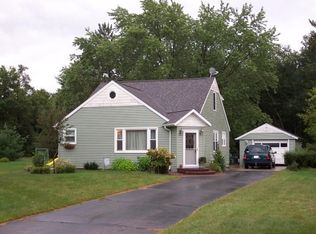 5289 Fairview Dr, Stevens Point, WI 54482