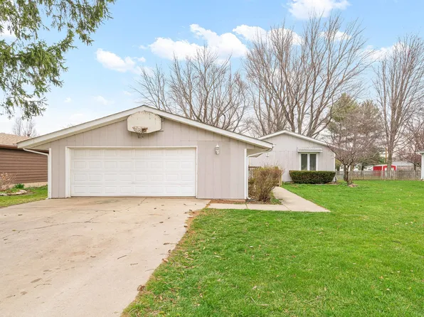 1839 Irene Rd, Sandwich, IL 60548