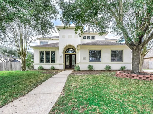 15114 Beech Fork Ln, Sugar Land, TX 77498