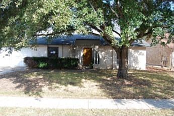 1st image of 6711 Fairlake St