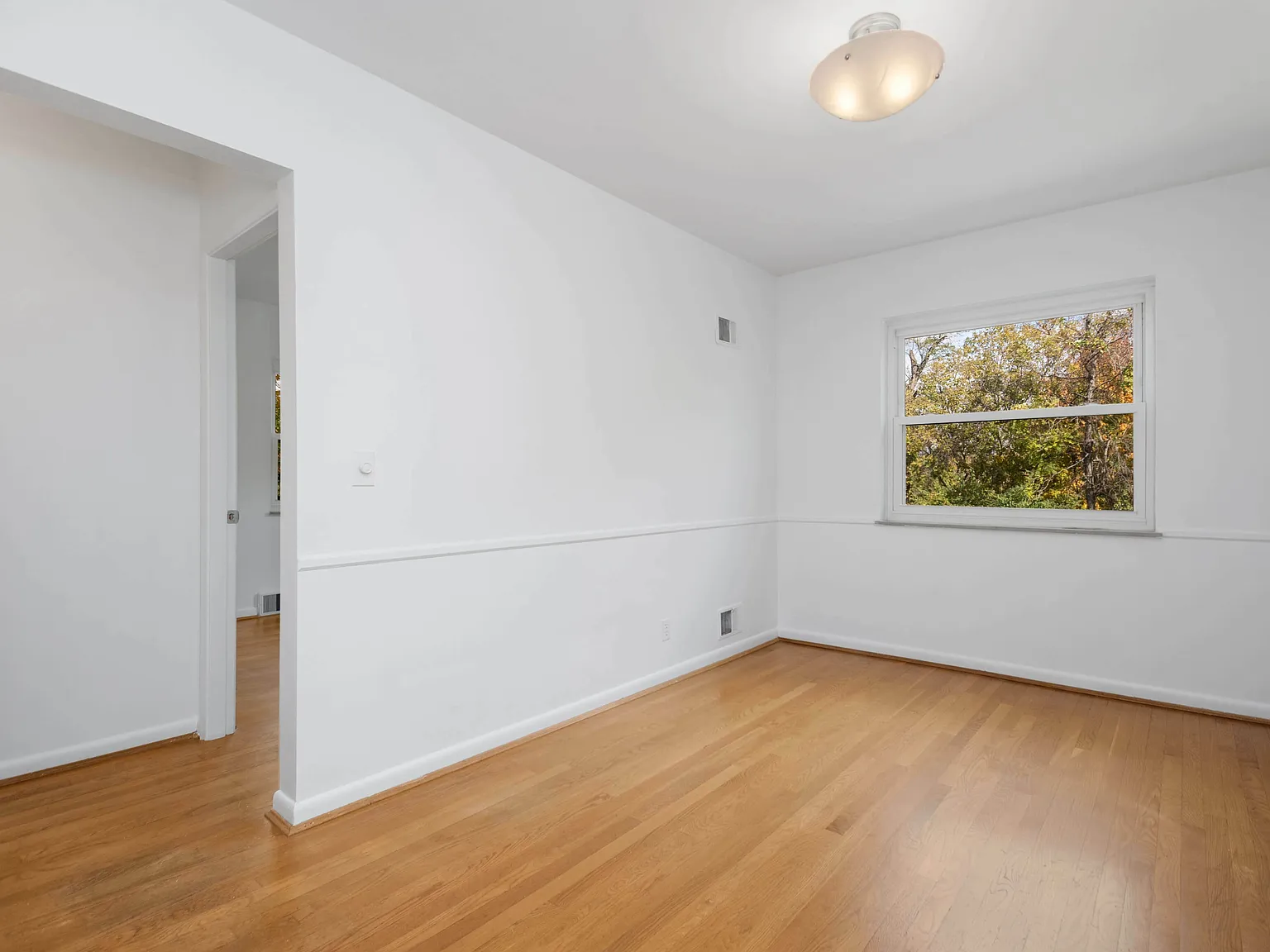 3830-3832 Ault Park Ave — Photo 4