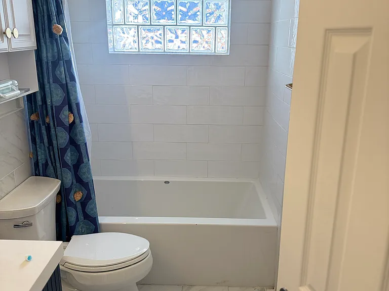 2021 N 52nd Ave — Photo 5