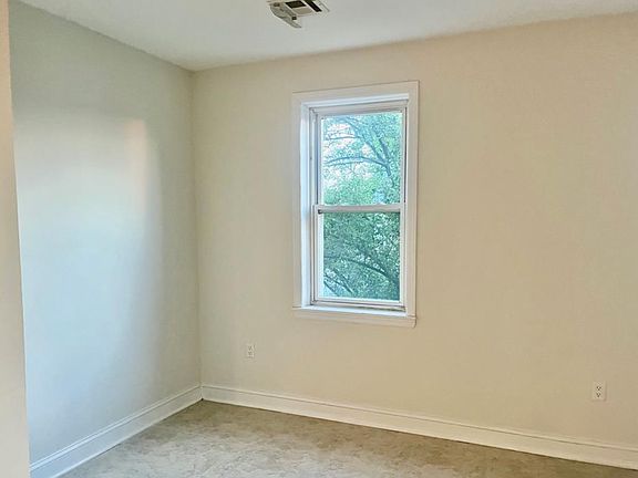 3rd image of 10-12 Morton Pl #2