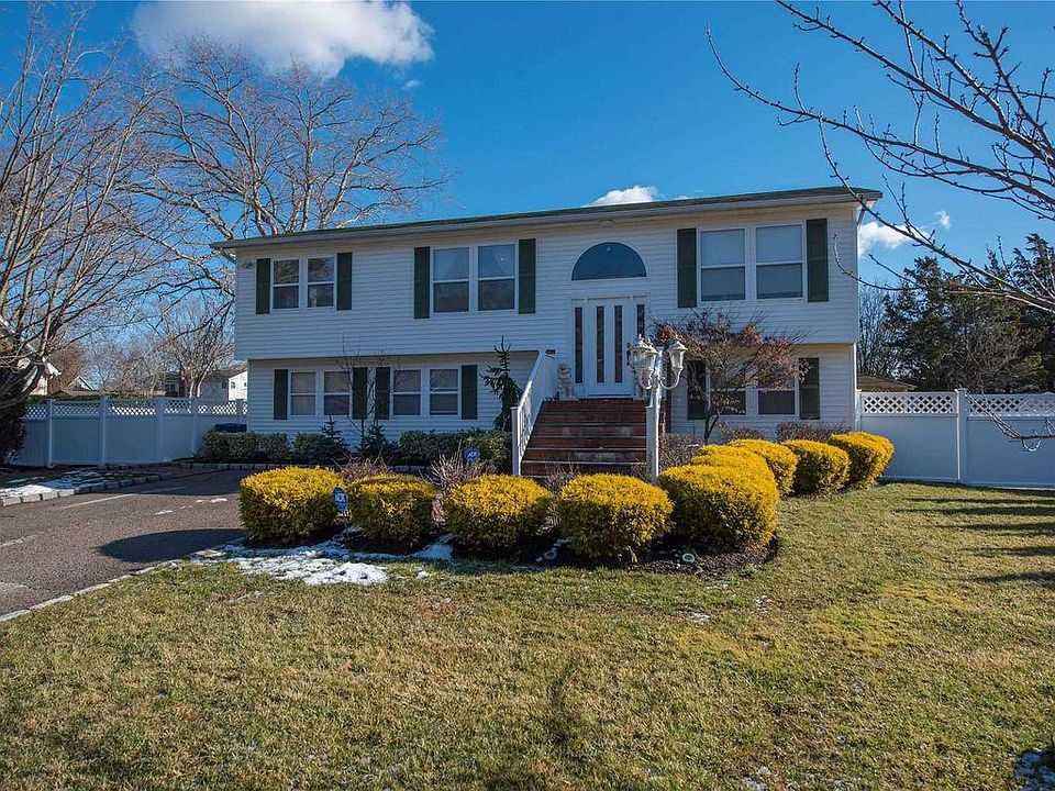 1st image of 903 Sipp Ave