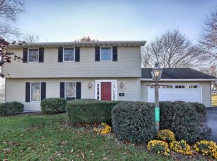 1246 Main St, Akron, PA 17501