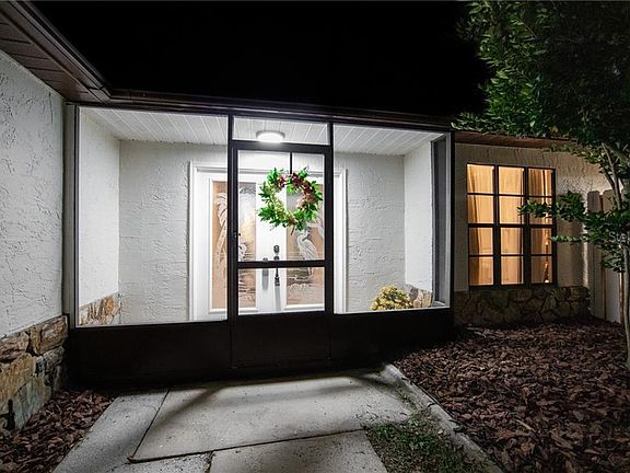 2nd image of 12516 Willow Tree Ave