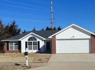 3402 Calumet Dr, Columbia, MO 65201