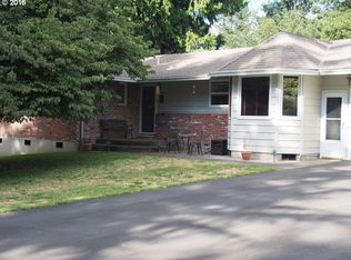 8860 SW Edgewood St, Tigard, OR 97223