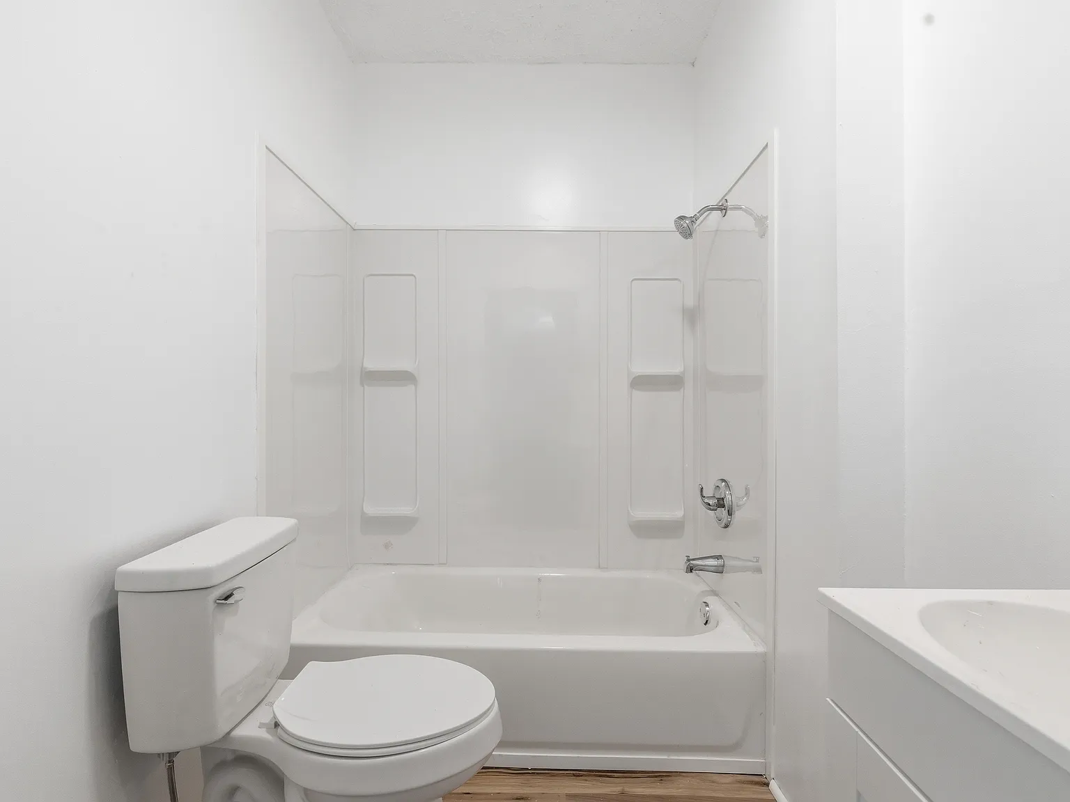 3 bed, 1596 sqft, $1,325 — Photo 4